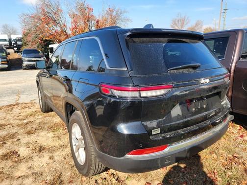 2025 Jeep Grand Cherokee Laredo X
