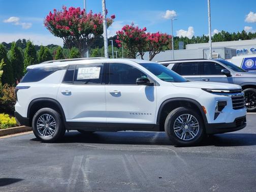 2025 Chevrolet Traverse FWD LT