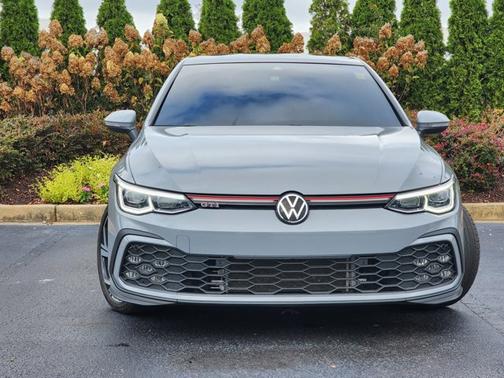 2024 Volkswagen Golf GTI SE