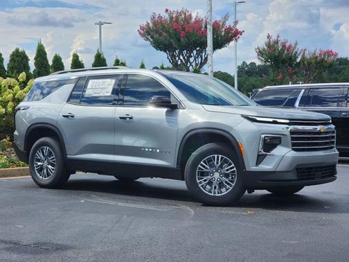 2025 Chevrolet Traverse FWD LT