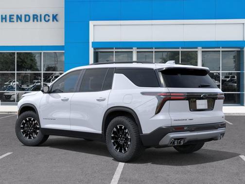Polar White Tricoat 2026 Chevrolet Traverse AWD Z71