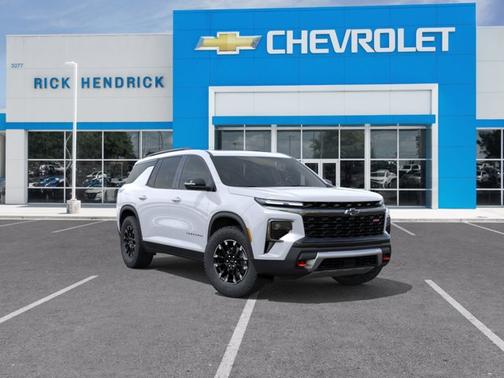 Polar White Tricoat 2026 Chevrolet Traverse AWD Z71