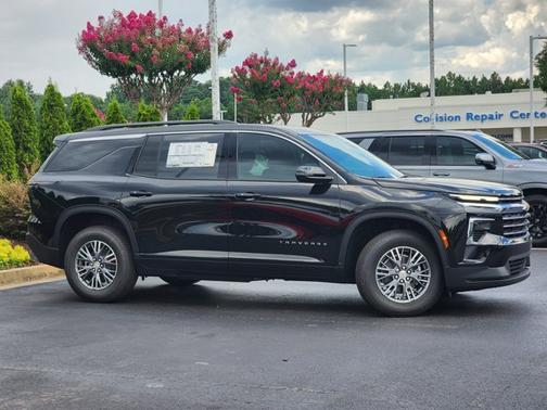 2025 Chevrolet Traverse FWD LT