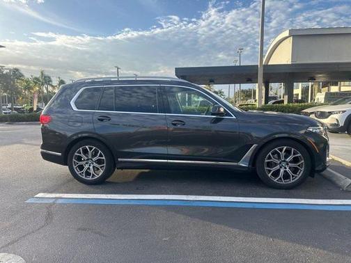 2021 BMW X7 xDrive40i