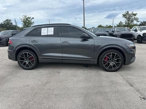 2023 Audi SQ8 4.0T Premium Plus