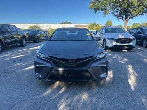 2018 Toyota Camry SE