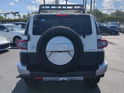 2014 Toyota FJ Cruiser Base