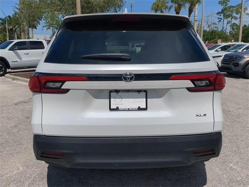 2024 Toyota Grand Highlander XLE