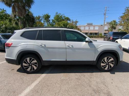 2025 Volkswagen Atlas 2.0T SE w/Technology 4MOTION
