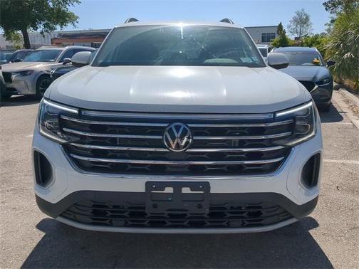 2025 Volkswagen Atlas 2.0T SE w/Technology 4MOTION