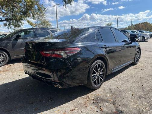 2021 Toyota Camry SE