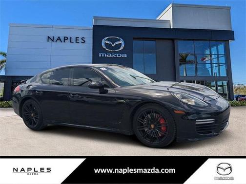 2015 Porsche Panamera Turbo