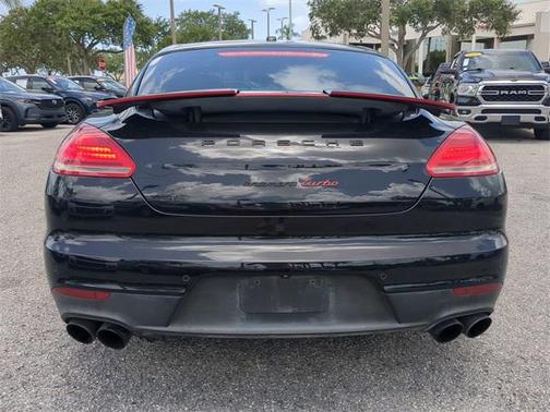 2015 Porsche Panamera Turbo