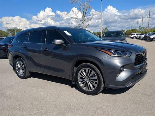 2023 Toyota Highlander Platinum