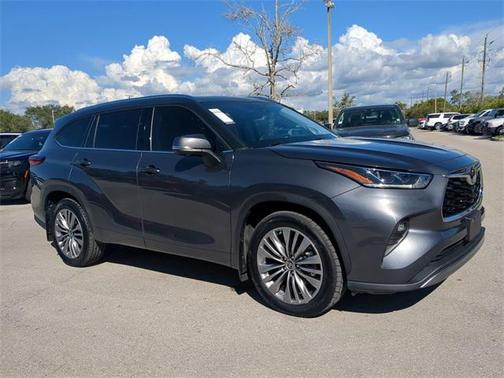 2023 Toyota Highlander Platinum