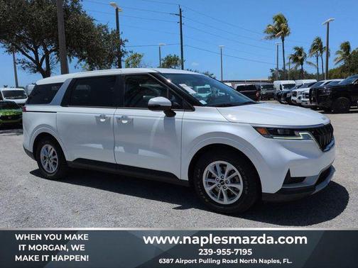Snow White Pearl 2023 Kia Carnival LX