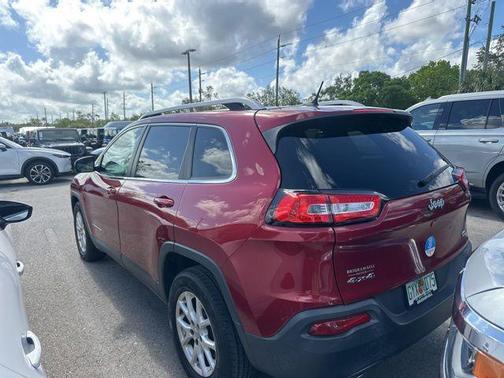 Deep Cherry Red Crystal Pearlcoat 2015 Jeep Cherokee Latitude
