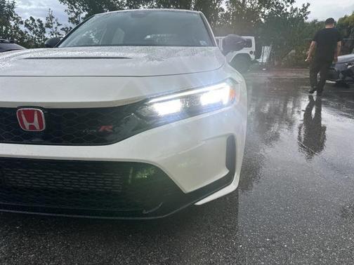 2024 Honda Civic Type R Base