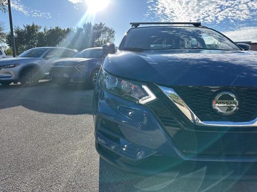 2020 Nissan Rogue Sport SV