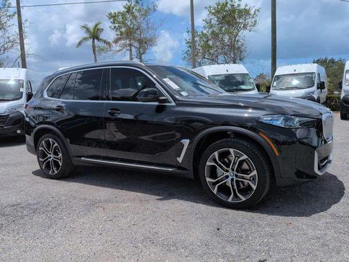 Black Sapphire Metallic 2025 BMW X5 sDrive40i