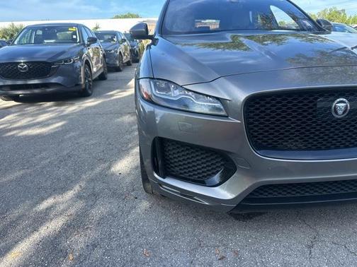2019 Jaguar F-PACE S
