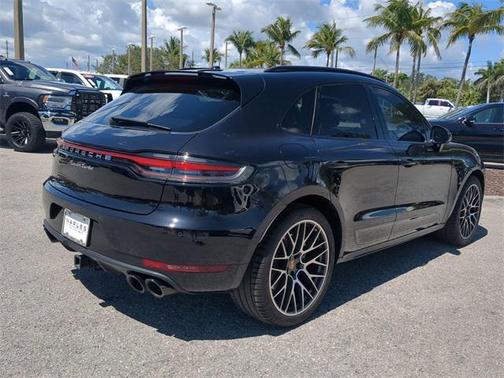 2020 Porsche Macan Turbo