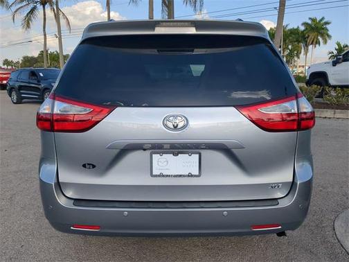 2017 Toyota Sienna Limited
