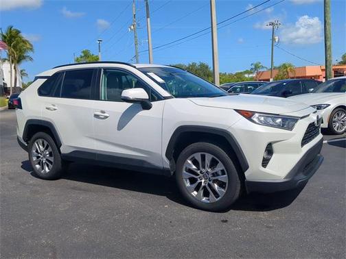 2021 Toyota RAV4 XLE Premium
