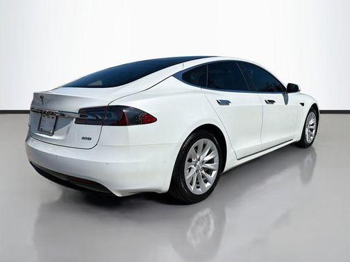 2016 Tesla Model S 90D