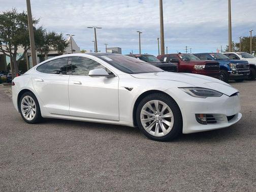 2016 Tesla Model S 90D