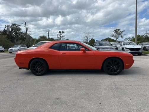 2009 Dodge Challenger SRT8