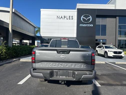2025 Nissan Frontier SL
