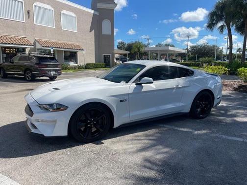 2022 Ford Mustang GT Premium