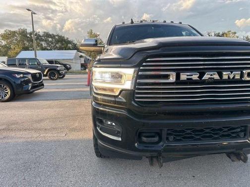 2021 RAM 2500 Laramie Crew Cab 4x4 6'4' Box