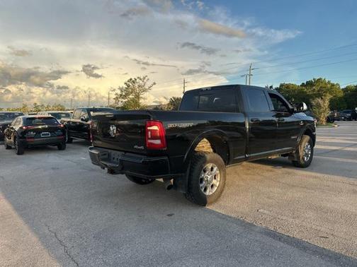 2021 RAM 2500 Laramie Crew Cab 4x4 6'4' Box