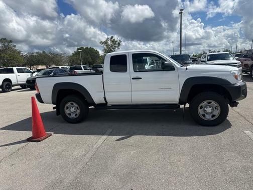 2014 Toyota Tacoma Base