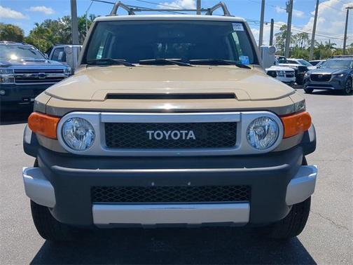 2014 Toyota FJ Cruiser Base