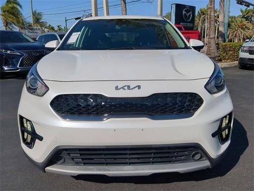 2022 Kia Niro LXS