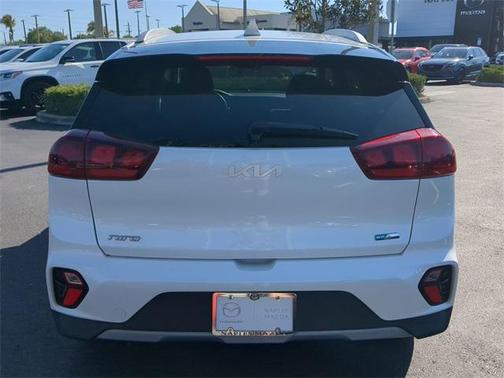 2022 Kia Niro LXS
