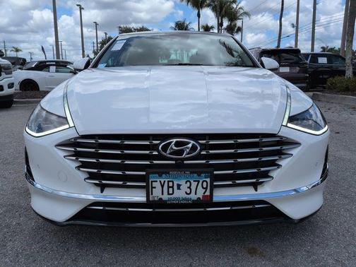 Hyper White 2021 Hyundai SONATA Limited 2.0T