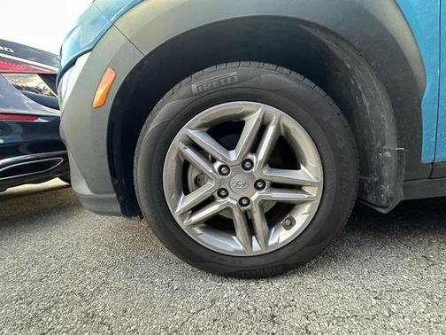 2022 Hyundai KONA SE