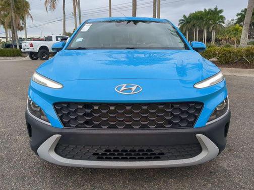 2022 Hyundai KONA SE