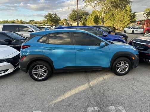 2022 Hyundai KONA SE