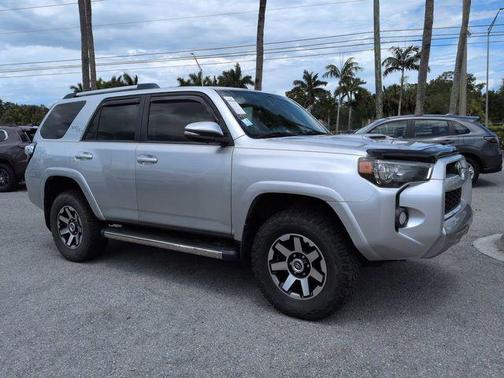 Classic Silver Metallic 2018 Toyota 4Runner TRD Off Road Premium