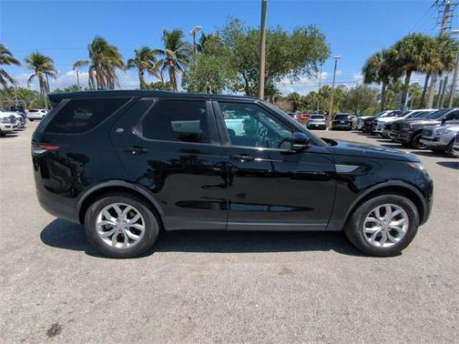 2018 Land Rover Discovery SE