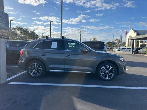 2023 Audi Q5 45 S line Premium Plus