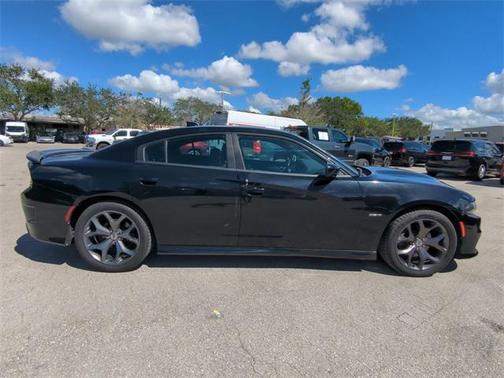 2019 Dodge Charger R/T