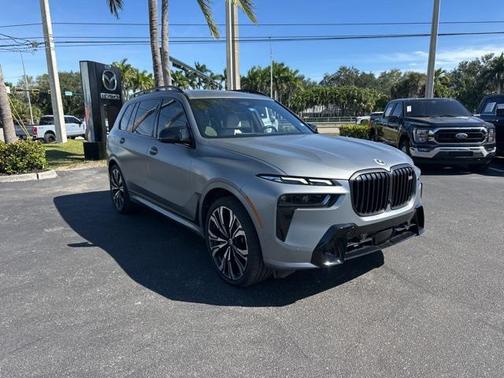 2023 BMW X7 M60i
