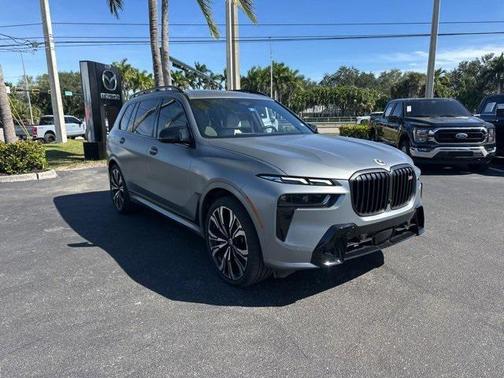 2023 BMW X7 M60i