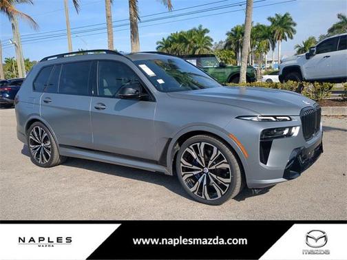 2023 BMW X7 M60i